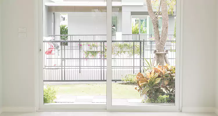 Balcony Screen Door Repair in Panama City, FL