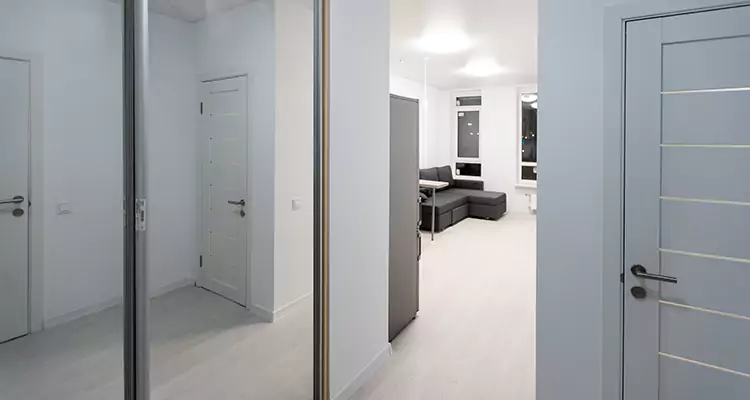 Modern Mirrored Closet Doors Repair in Panama City, FL